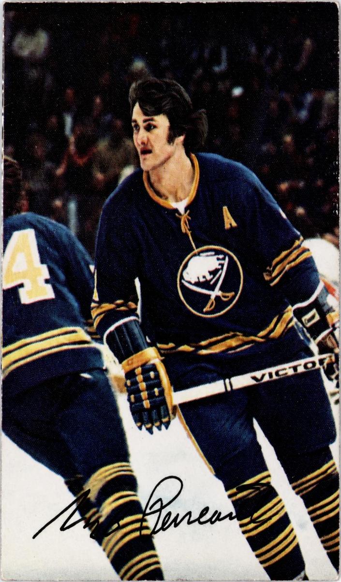 1977 Gilbert Perreault [Square Corners] #14