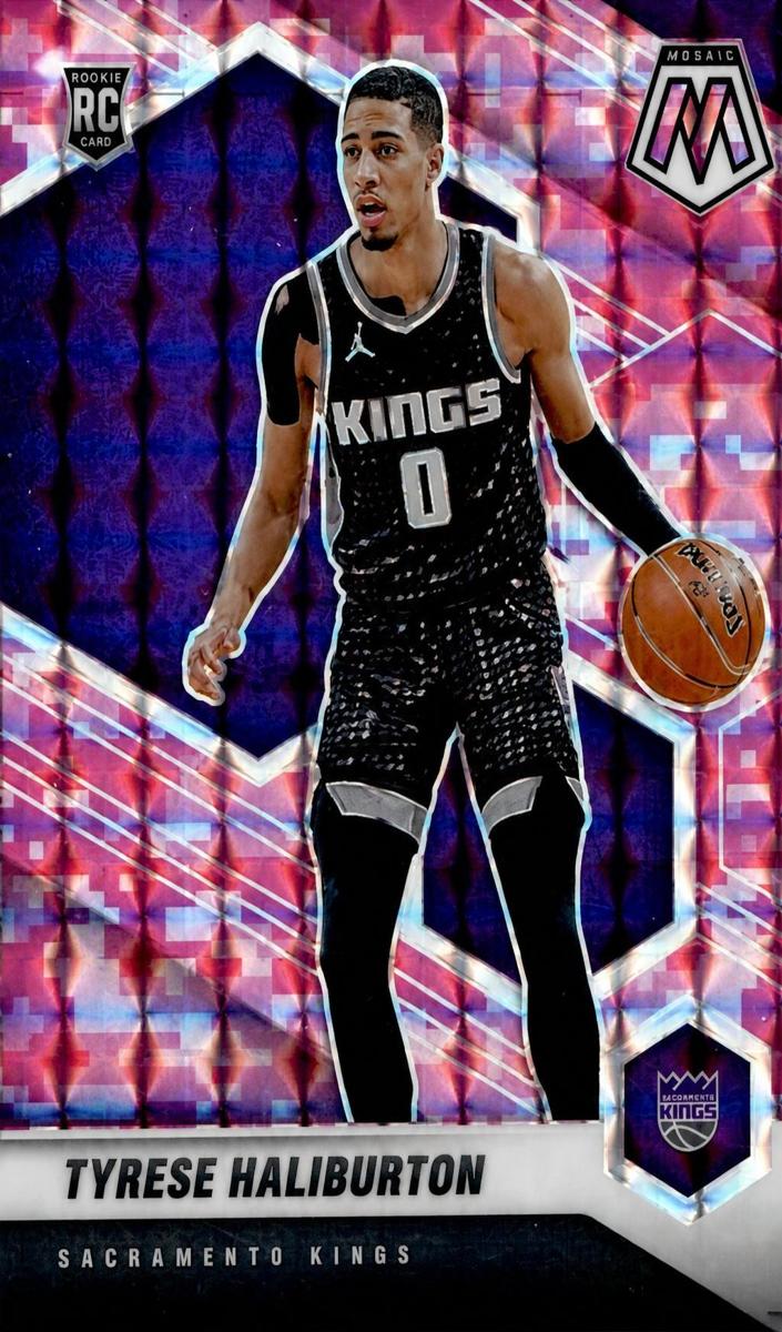 2020 Panini Mosaic CAMO PINK #204 Tyrese Haliburton front