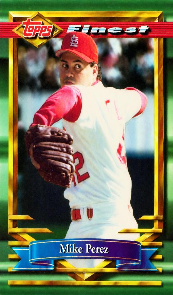 1994 Mike Perez [Refractor] #124