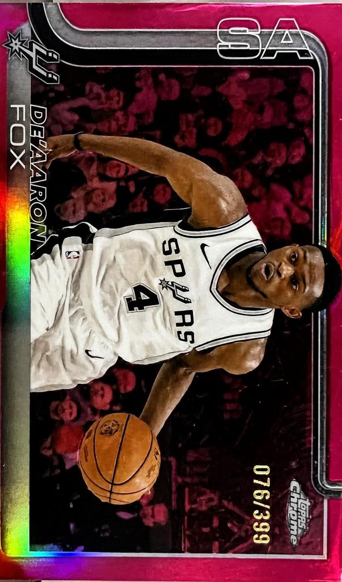 De'Aaron Fox 2025-26 Topps Chrome Basketball card