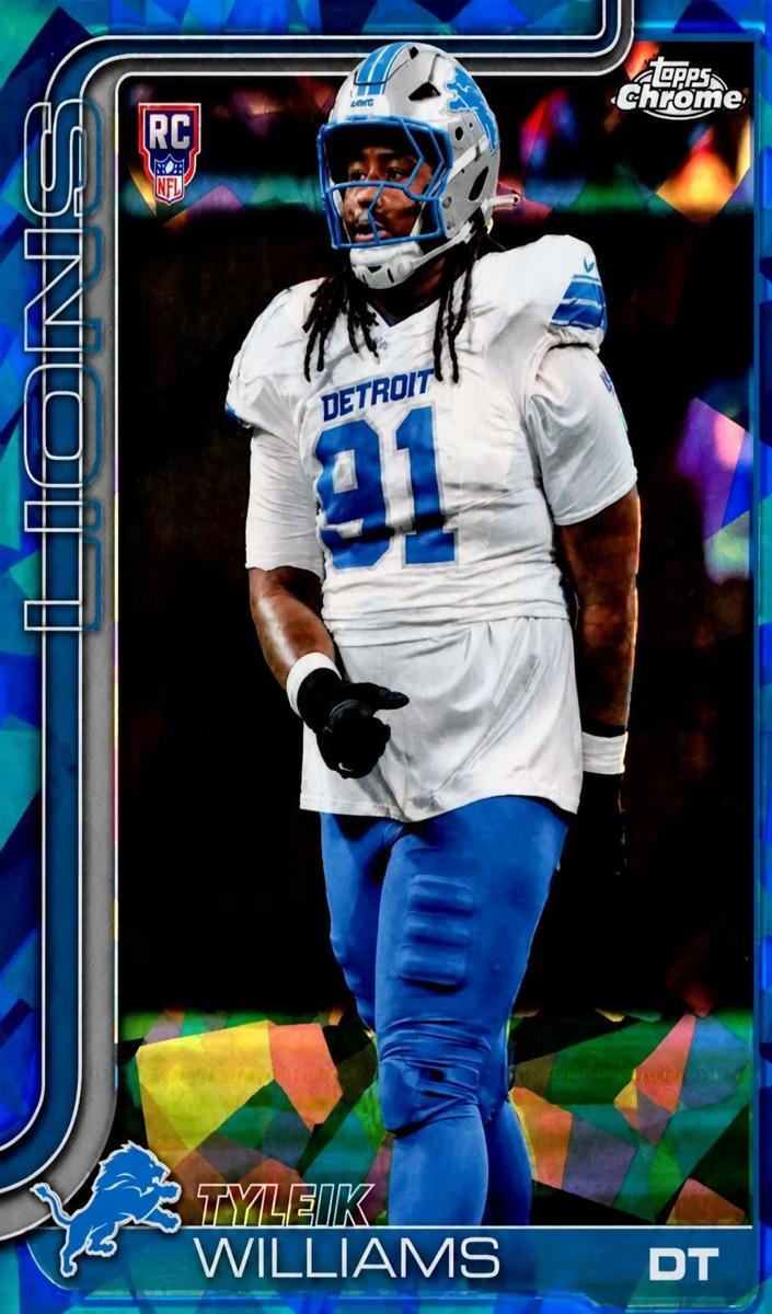 2025 Topps Chrome Tyleik Williams [Red White Blue Refractor] #364 card