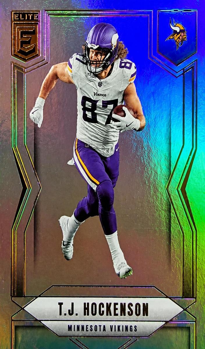 2025 Donruss Elite T.J. Hockenson #66 card
