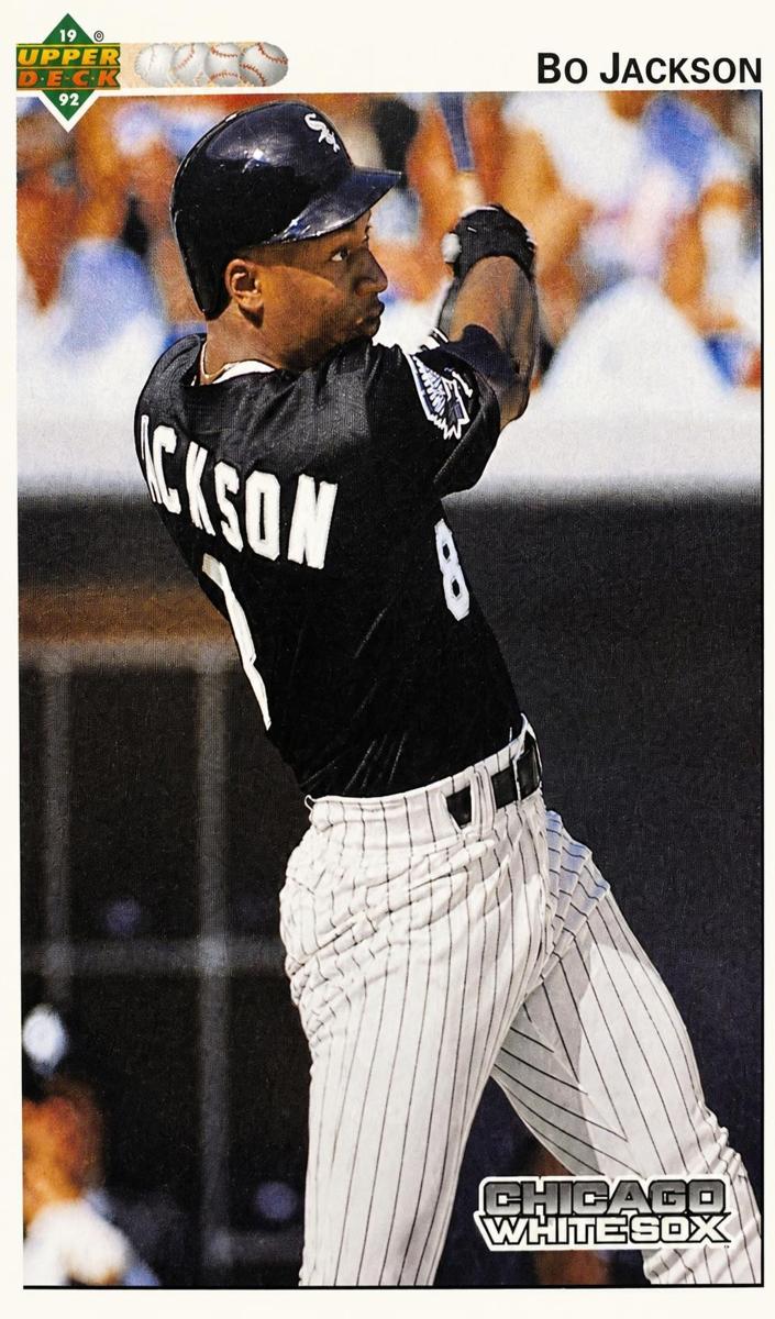 1992 Bo Jackson [Gold Hologram] #555