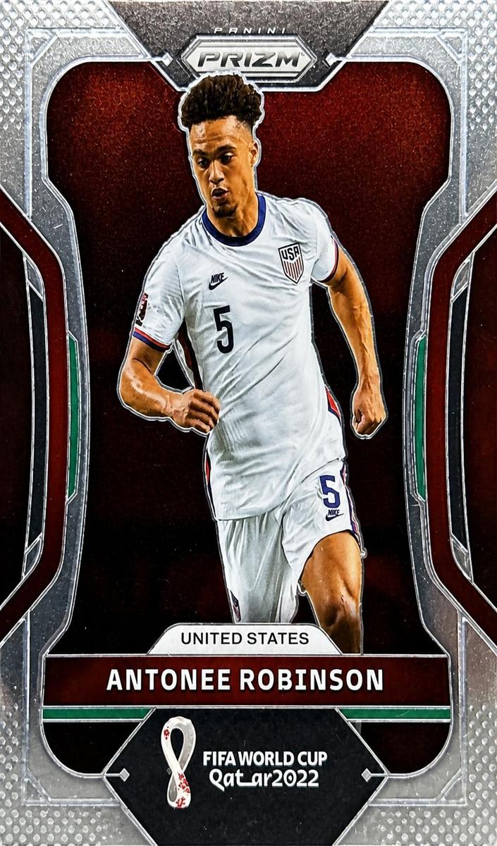 Antonee Robinson 2022 Prizm World Cup Qatar card