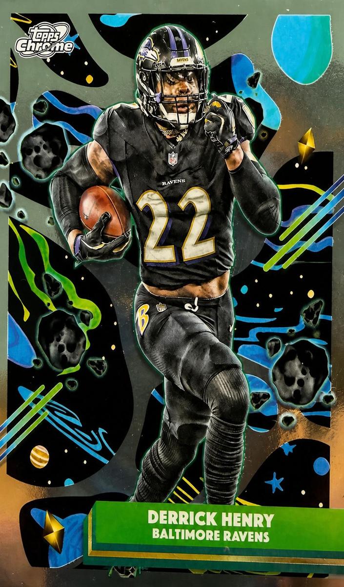 2025 Topps Cosmic Chrome Derrick Henry [Green Space Dust Refractor] #8 card