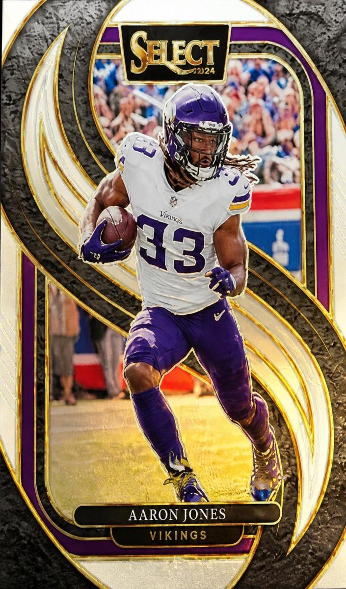 Aaron Jones 2024 Select Football card