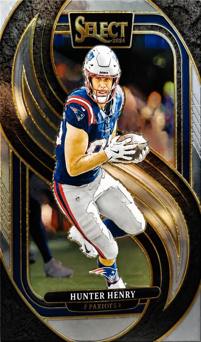 Hunter Henry 2024 Select Football card
