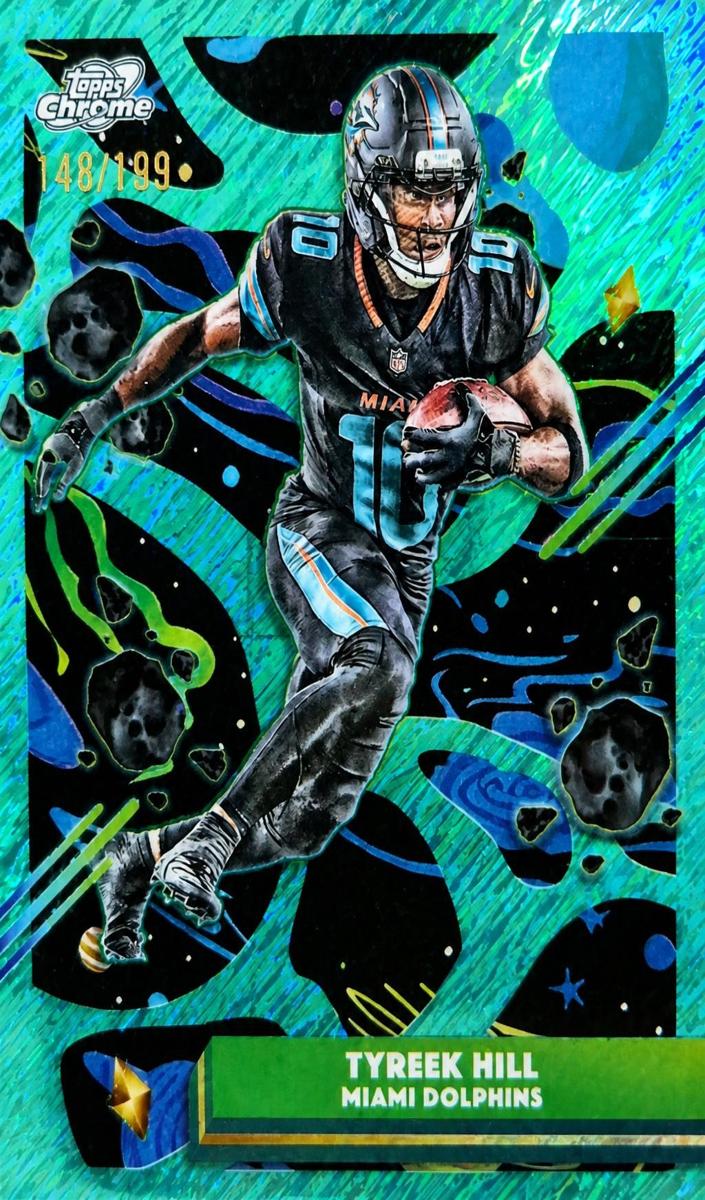 2025 Topps Cosmic Chrome Tyreek Hill #62 card