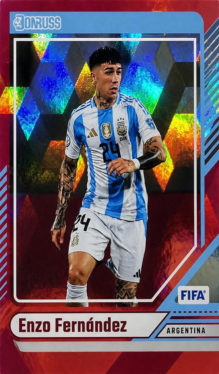 2024 Enzo Fernandez [Red Cubic] #71