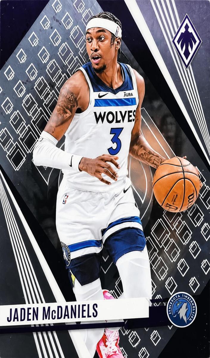 2023 Jaden McDaniels #19