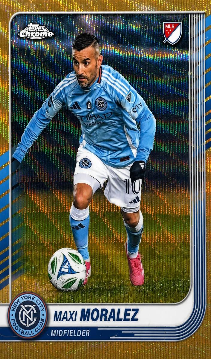 2025 Maxi Moralez [Gold Wave Refractor] #112