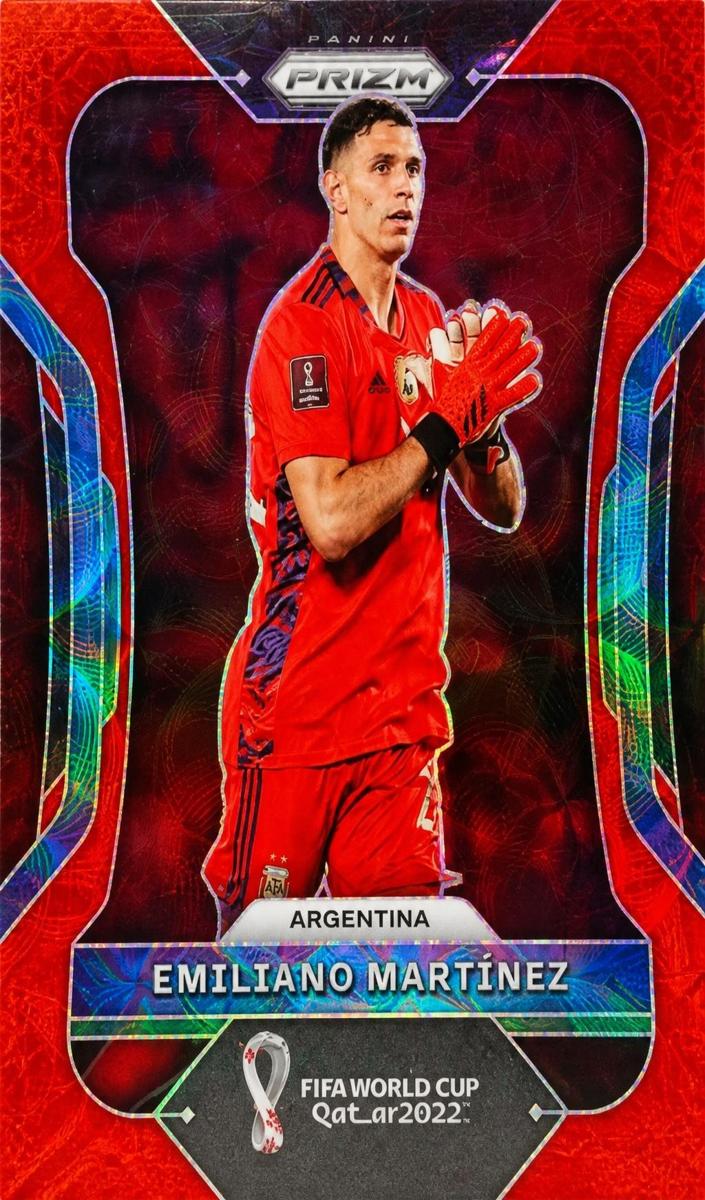2022 Emiliano Martinez [Choice Prizms Red] #2