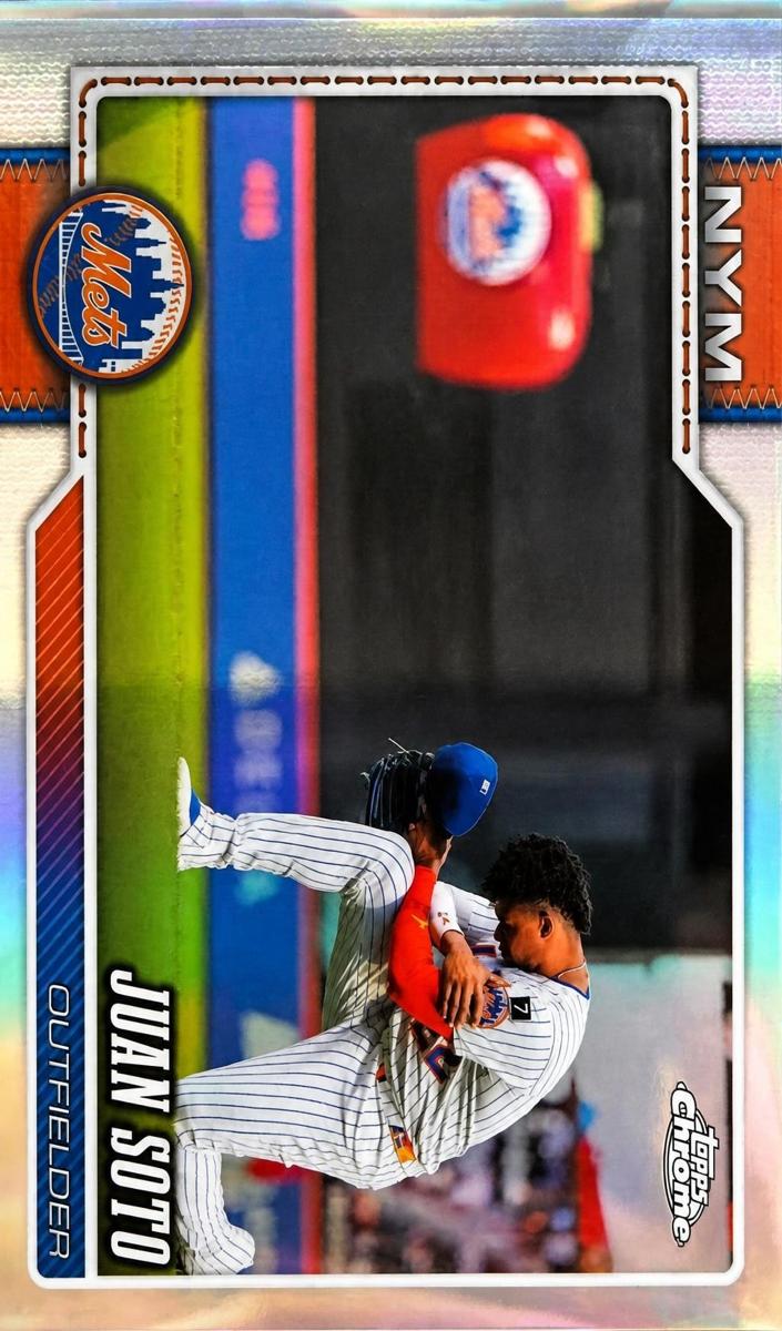 Juan Soto 2026 Topps Chrome Baseball card