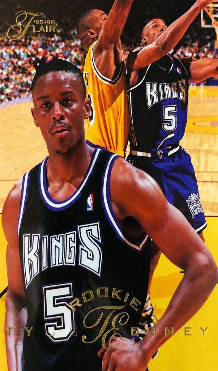 1995 Flair Tyus Edney #204 card