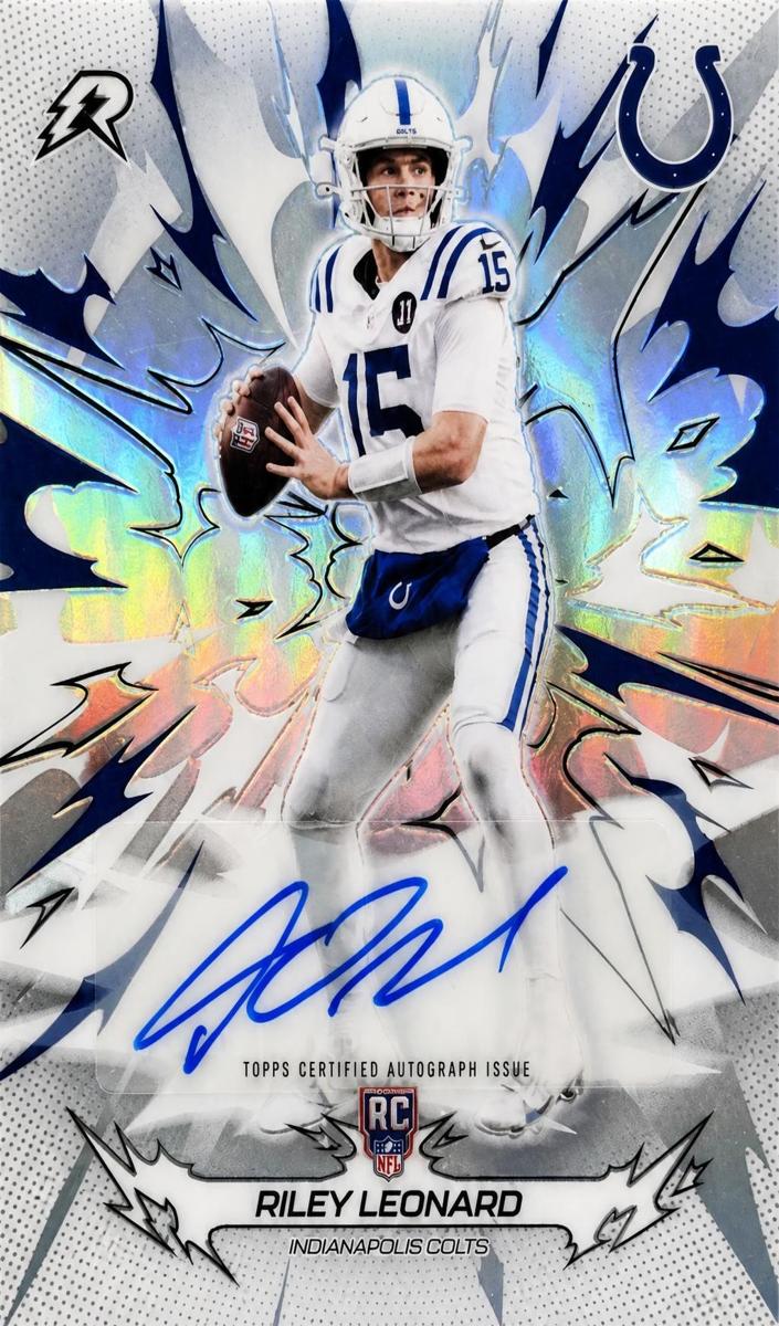 2025 Topps Resurgence Riley Leonard [Signature] #138 card
