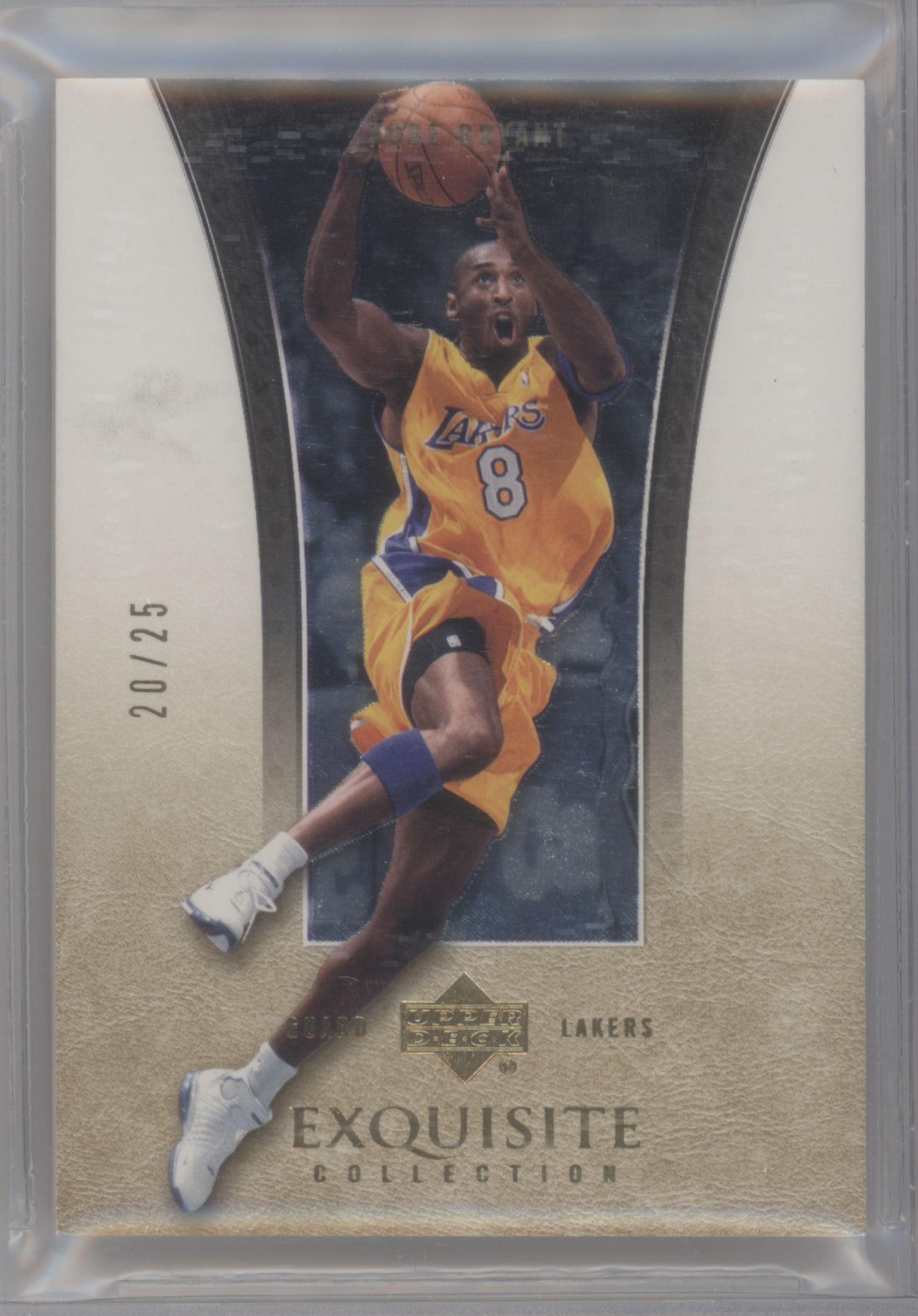 2004 Kobe Bryant [Gold] #16