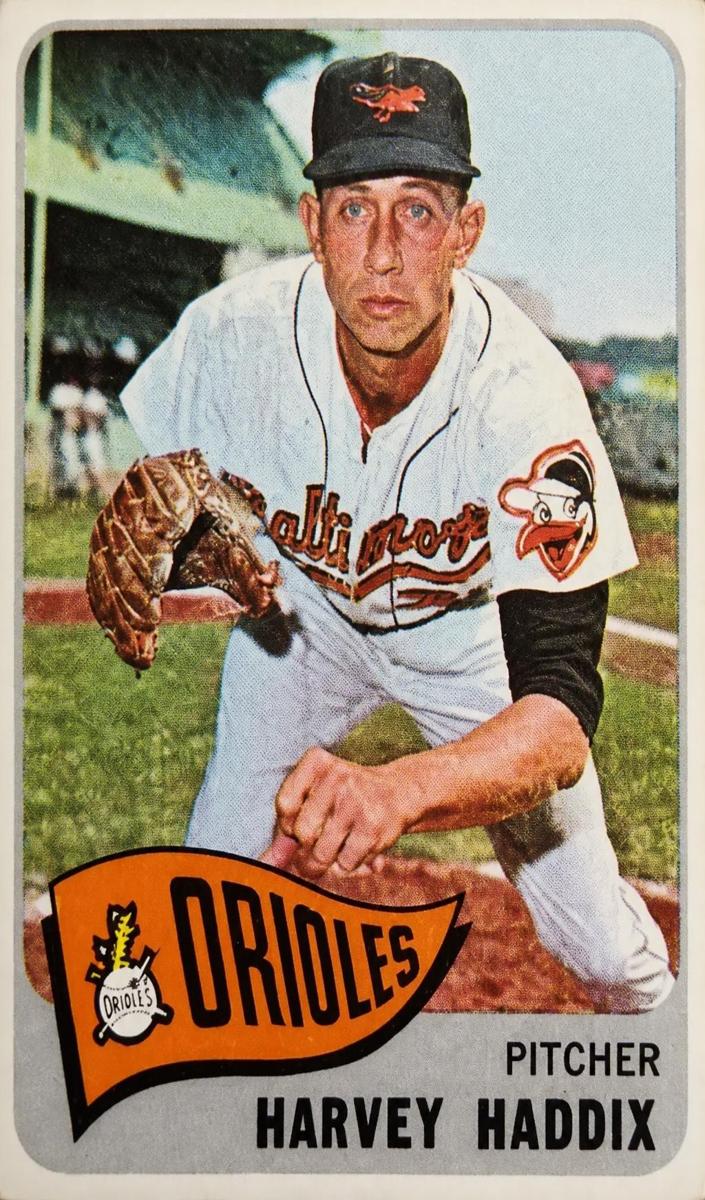 1965 Topps Harvey Haddix #67 card