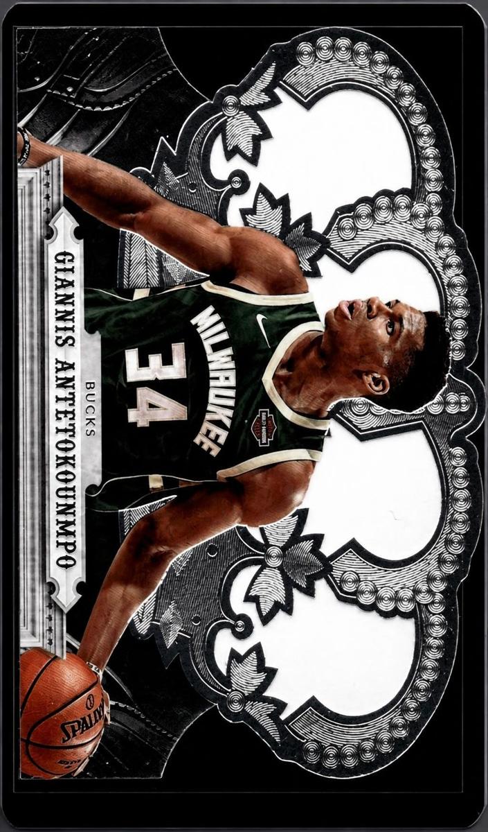 2017 Panini Crown Royale Giannis Antetokounmpo #68 card