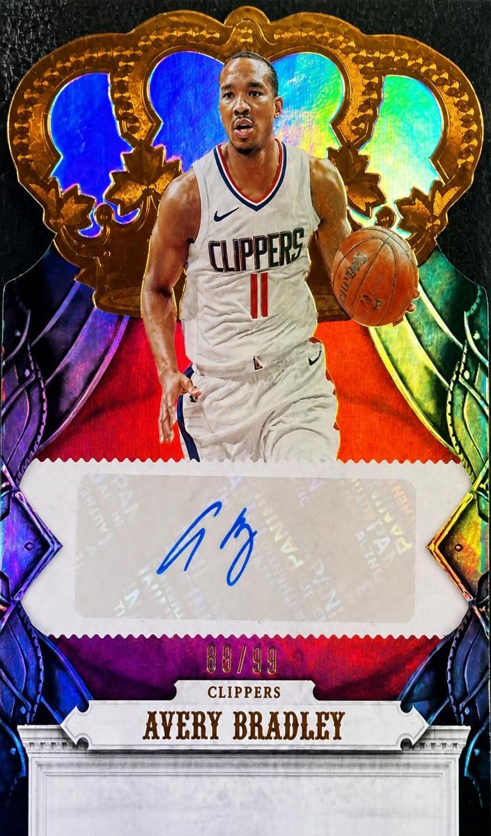 2017 Panini Crown Royale Avery Bradley [Platinum] #CA-ABL card