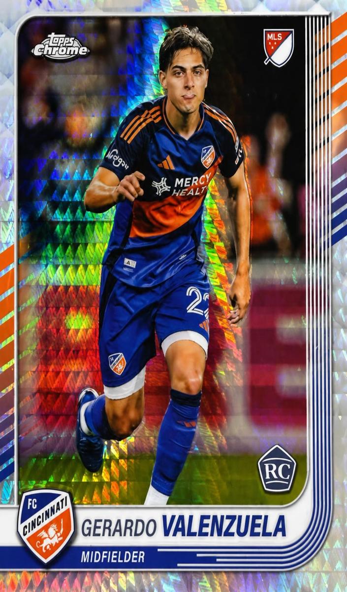 2025 Gerardo Valenzuela [Prism Refractor] #109