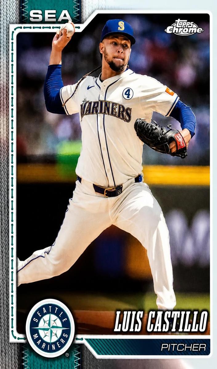 2026 Topps Chrome Luis Castillo #62 card