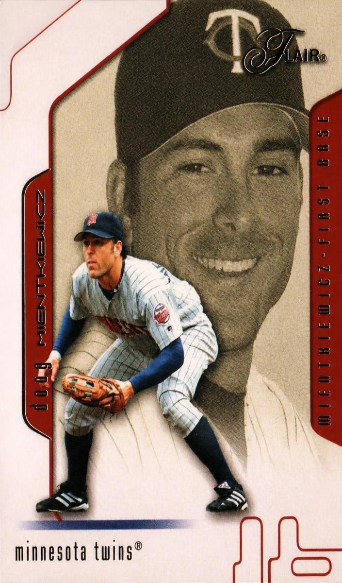 2002 Flair Doug Mientkiewicz #92 card