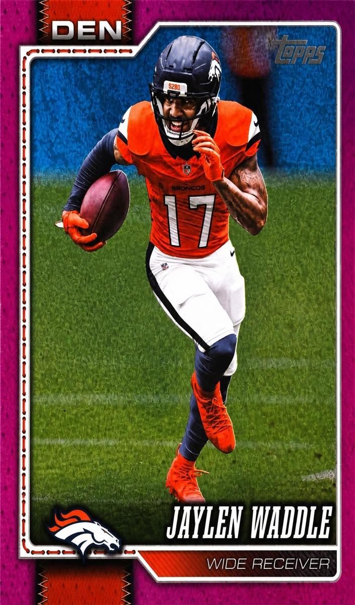 2026 Jaylen Waddle [Pink Holo Foil] #125