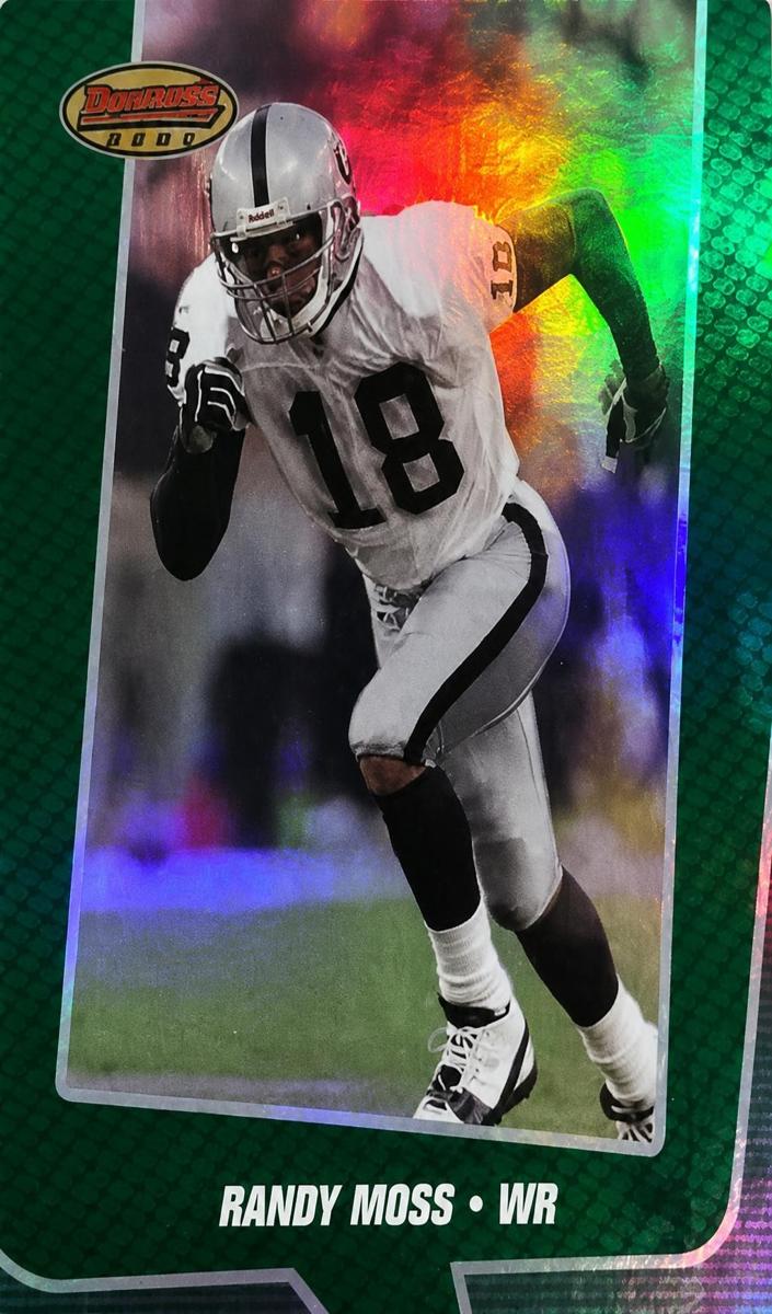 2005 Bowman's Best Randy Moss [Green] #27 card