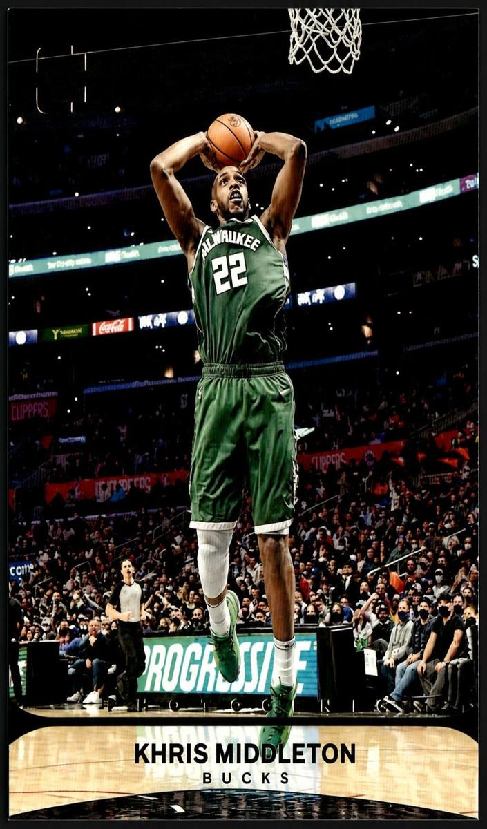 2021 Panini PhotoGenic Khris Middleton #35 card