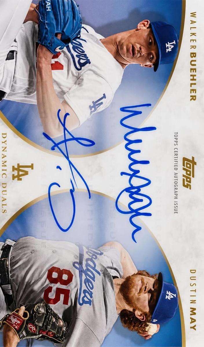 2022 Topps Definitive Collection Walker Buehler #DAC-BMU card